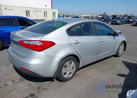 2016 Kia Forte Lx z USA, uszkodzony, nr VIN KNAFK4A64G5593600